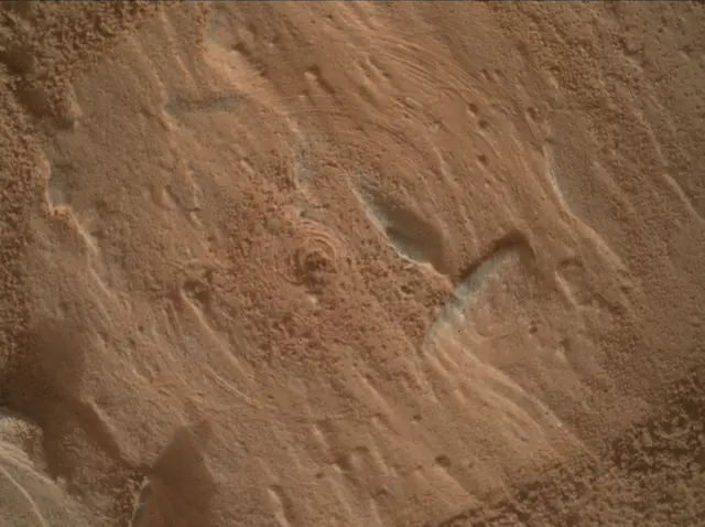 Sol 3503: Mars Hand Lens Imager (MAHLI)