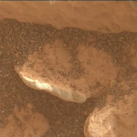 Sol 3503: Mars Hand Lens Imager (MAHLI)