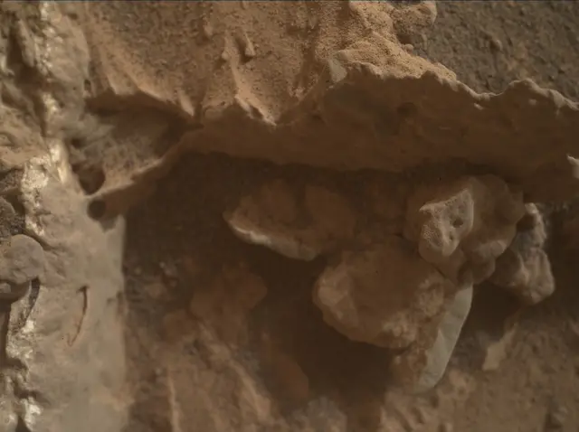 Sol 3503: Mars Hand Lens Imager (MAHLI)