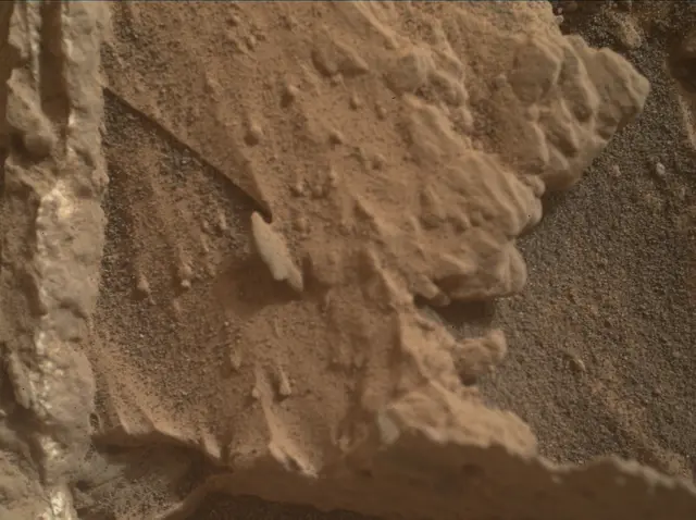 Sol 3503: Mars Hand Lens Imager (MAHLI)
