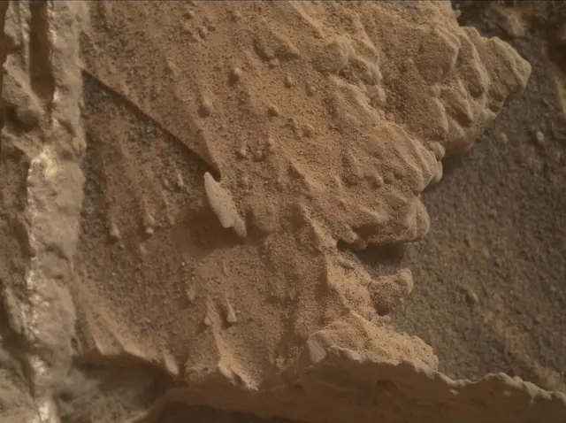 Sol 3503: Mars Hand Lens Imager (MAHLI)