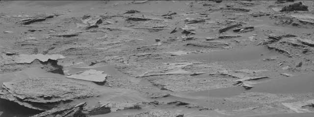 Sol 3504: Mast Camera (Mastcam)