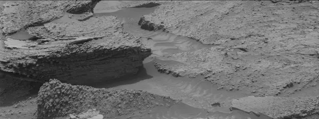 Sol 3504: Mast Camera (Mastcam)