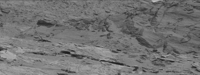 Sol 3504: Mast Camera (Mastcam)