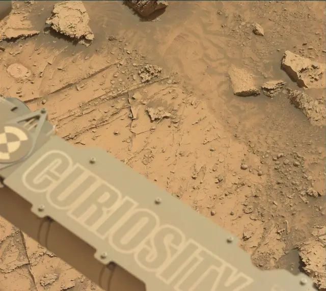 Sol 3504: Mast Camera (Mastcam)