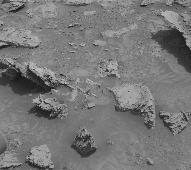 Sol 3504: Mast Camera (Mastcam)