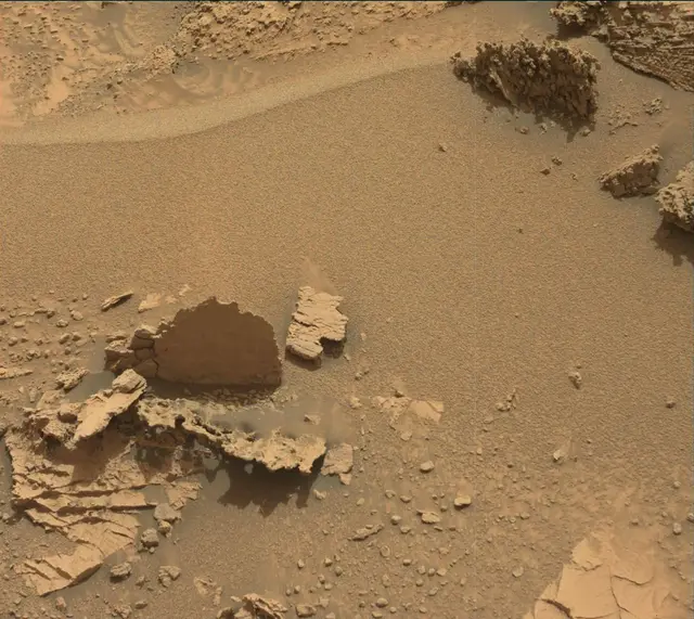 Sol 3504: Mast Camera (Mastcam)