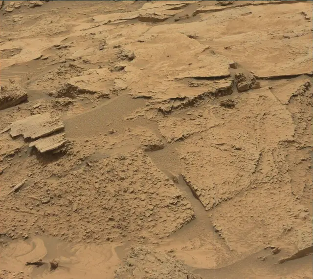 Sol 3504: Mast Camera (Mastcam)