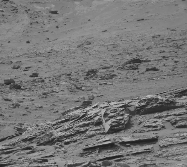 Sol 3504: Mast Camera (Mastcam)