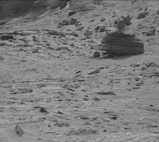 Sol 3504: Mast Camera (Mastcam)