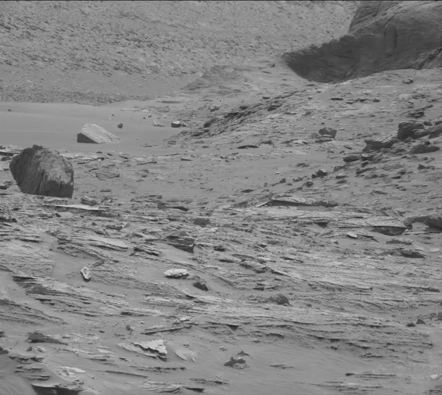 Sol 3504: Mast Camera (Mastcam)