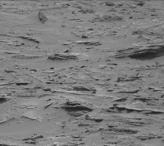 Sol 3504: Mast Camera (Mastcam)