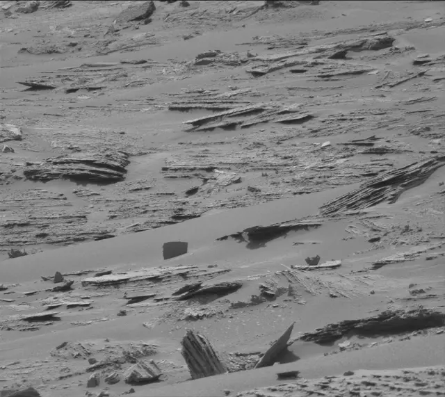 Sol 3504: Mast Camera (Mastcam)