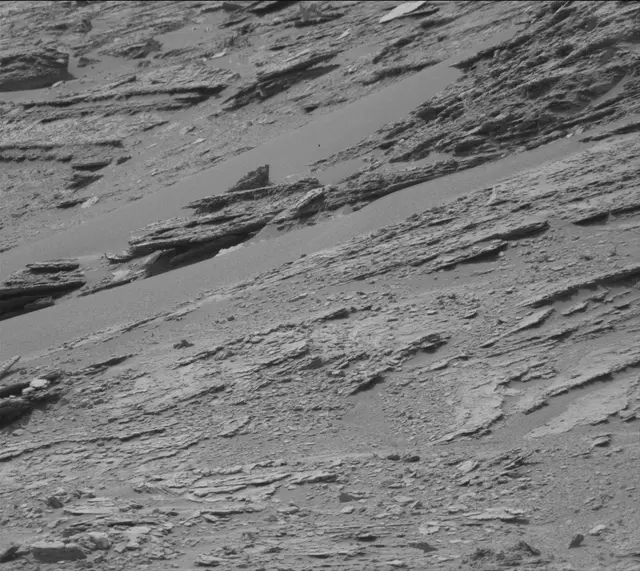 Sol 3504: Mast Camera (Mastcam)