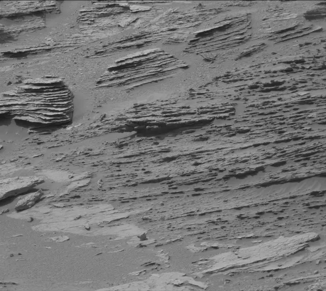 Sol 3504: Mast Camera (Mastcam)