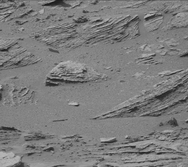 Sol 3504: Mast Camera (Mastcam)