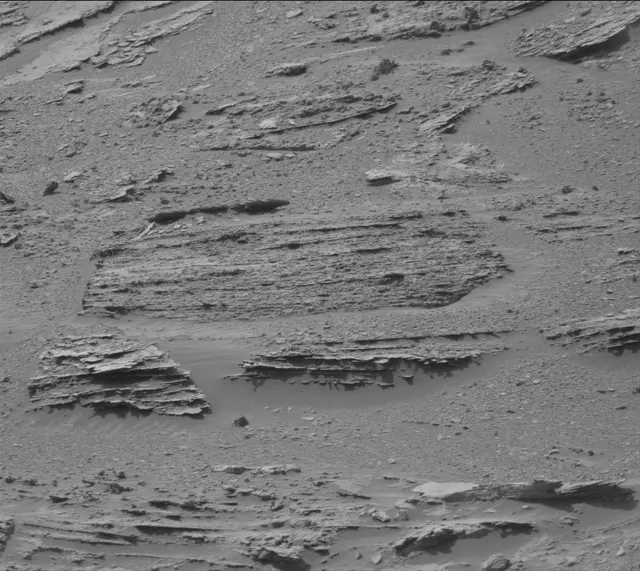 Sol 3504: Mast Camera (Mastcam)