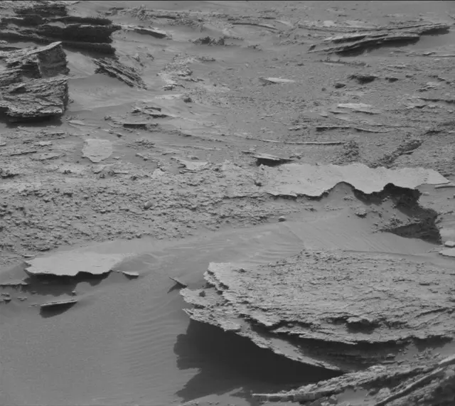 Sol 3504: Mast Camera (Mastcam)