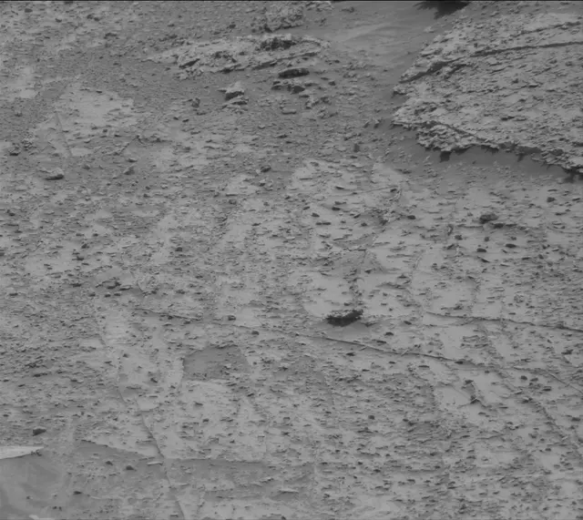 Sol 3504: Mast Camera (Mastcam)