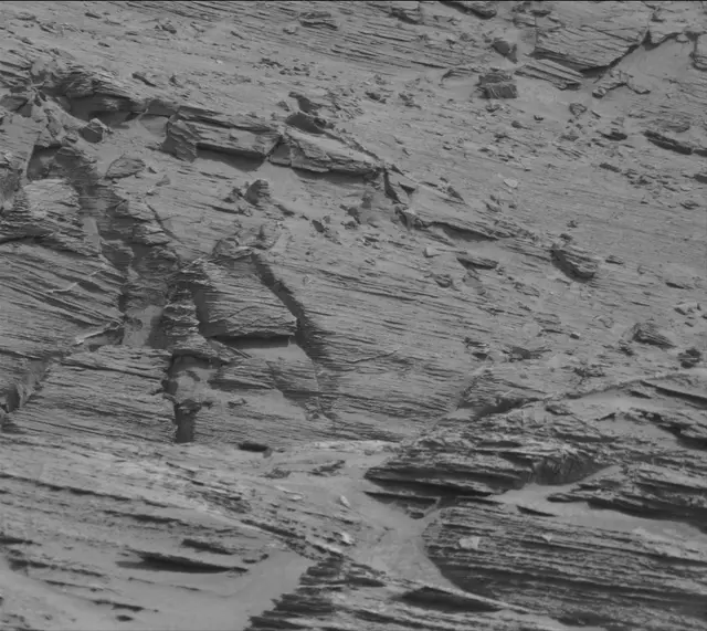 Sol 3504: Mast Camera (Mastcam)