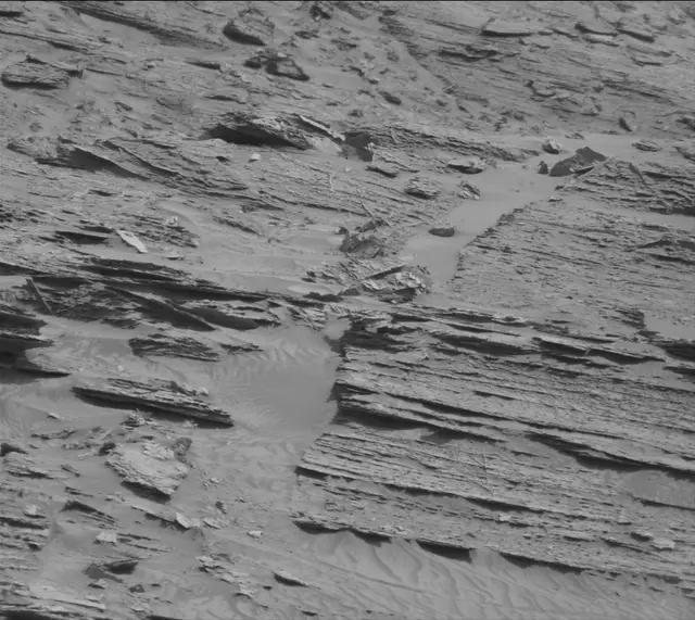 Sol 3504: Mast Camera (Mastcam)