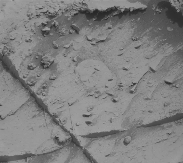 Sol 3504: Mast Camera (Mastcam)