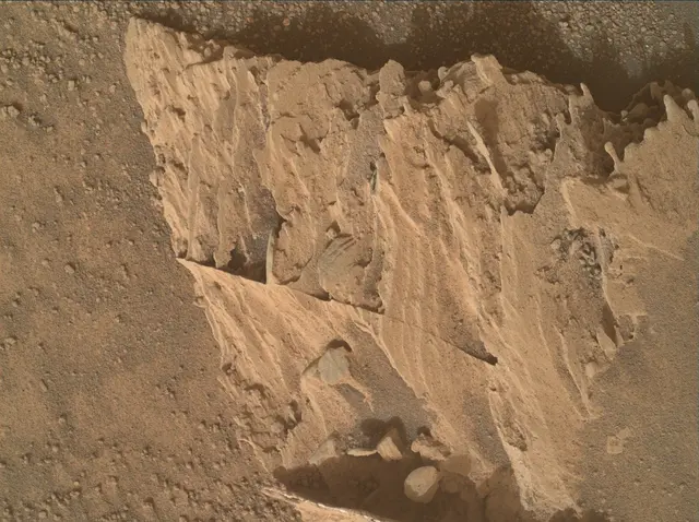 Sol 3505: Mars Hand Lens Imager (MAHLI)