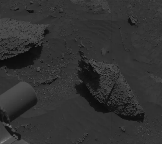 Sol 3508: Mast Camera (Mastcam)
