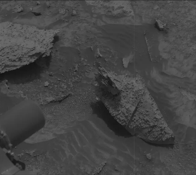Sol 3508: Mast Camera (Mastcam)