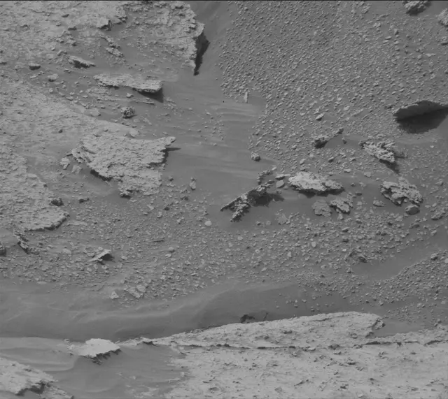 Sol 3508: Mast Camera (Mastcam)