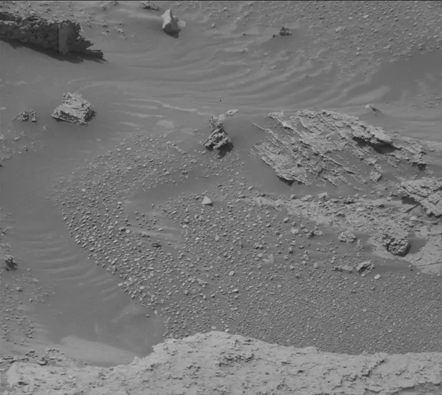 Sol 3508: Mast Camera (Mastcam)