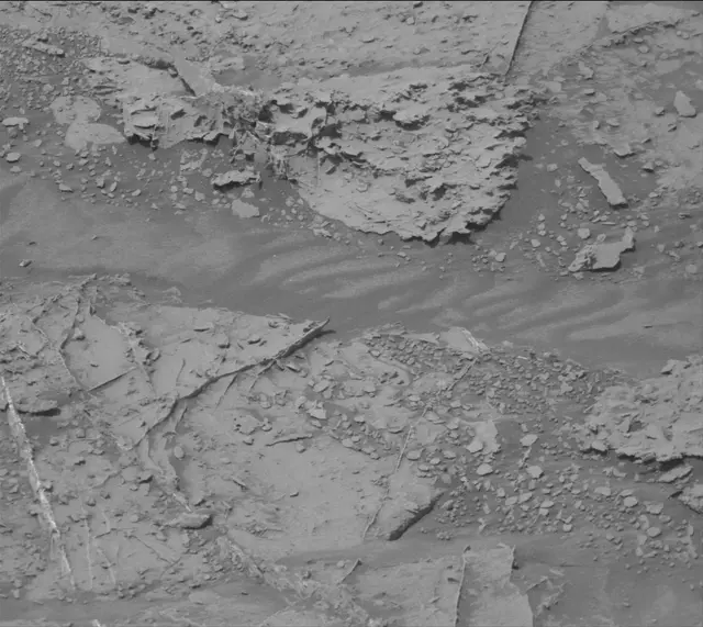 Sol 3508: Mast Camera (Mastcam)