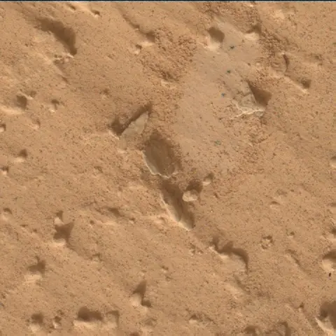 Sol 3508: Mars Hand Lens Imager (MAHLI)