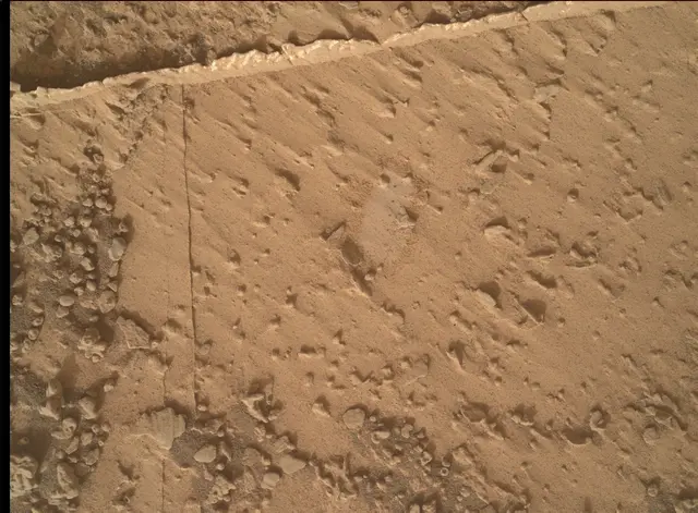Sol 3508: Mars Hand Lens Imager (MAHLI)