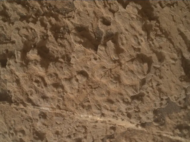 Sol 3508: Mars Hand Lens Imager (MAHLI)