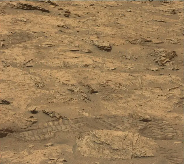 Sol 3509: Mast Camera (Mastcam)