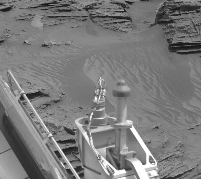Sol 3509: Mast Camera (Mastcam)