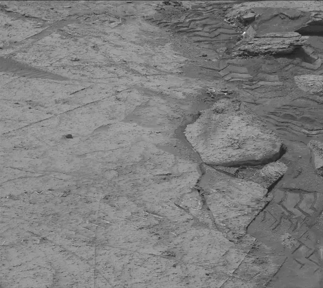 Sol 3509: Mast Camera (Mastcam)