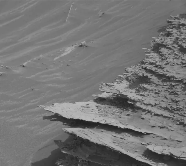 Sol 3511: Mast Camera (Mastcam)