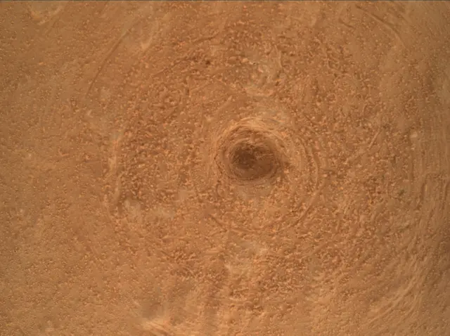 Sol 3511: Mars Hand Lens Imager (MAHLI)