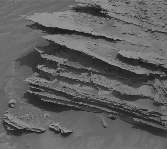 Sol 3512: Mast Camera (Mastcam)
