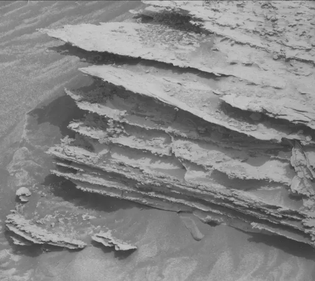 Sol 3512: Mast Camera (Mastcam)