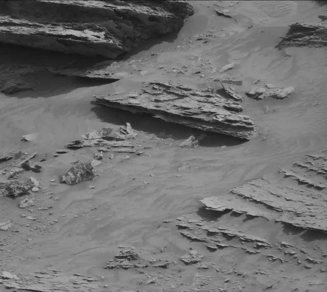 Sol 3514: Mast Camera (Mastcam)