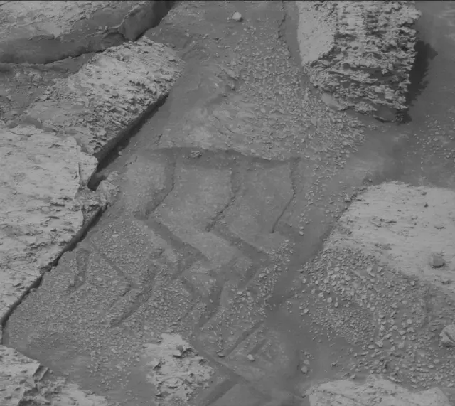 Sol 3514: Mast Camera (Mastcam)
