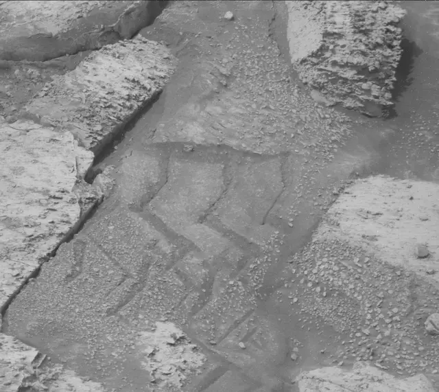Sol 3514: Mast Camera (Mastcam)