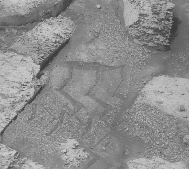 Sol 3514: Mast Camera (Mastcam)