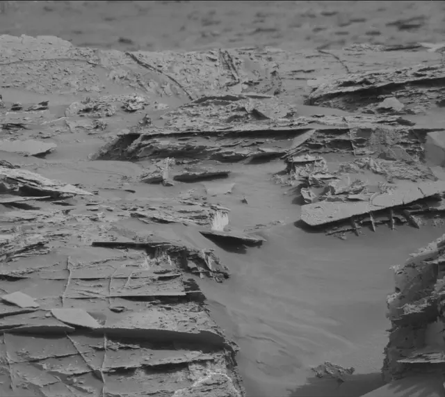 Sol 3514: Mast Camera (Mastcam)