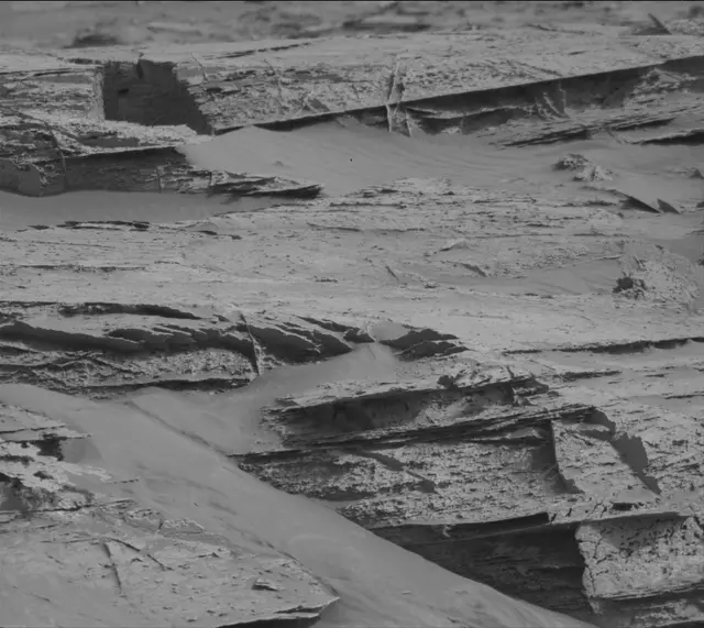 Sol 3514: Mast Camera (Mastcam)