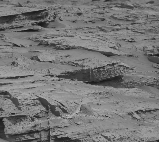 Sol 3514: Mast Camera (Mastcam)
