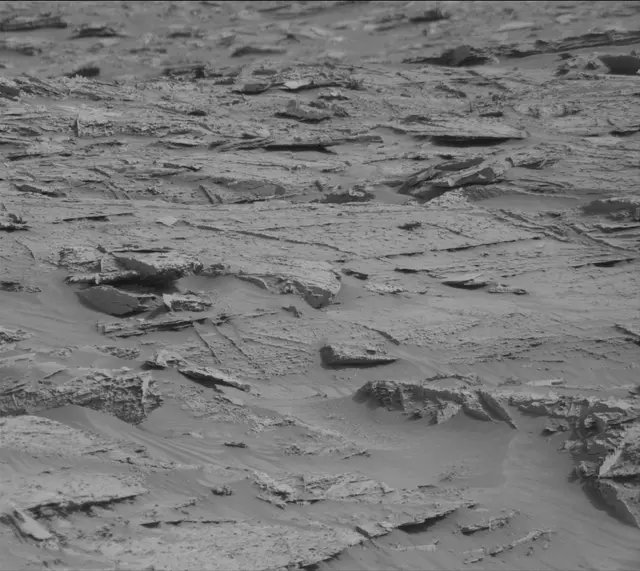 Sol 3514: Mast Camera (Mastcam)